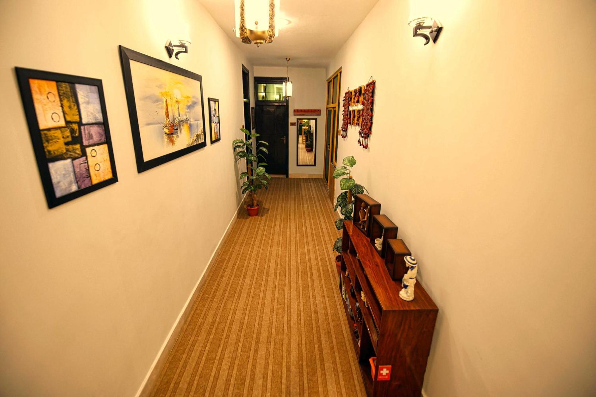 ホテル Oak Residency ギルギット エクステリア 写真