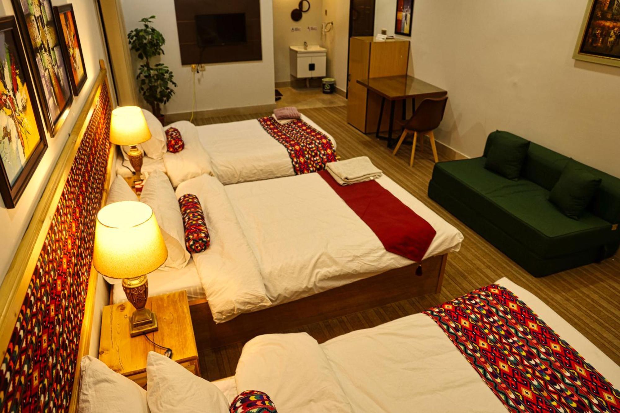 ホテル Oak Residency ギルギット エクステリア 写真